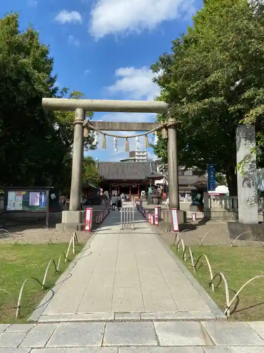 浅草神社の鳥居