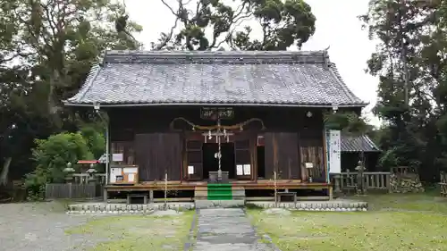 賀久留神社の本殿・本堂