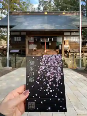 山家神社の{uncategorized: "未分類", other: "その他", undefined: "問題あり", building: "その他建物", grave: "お墓", sacred_gate: "鳥居", guardian: "狛犬", statue: "像", buddha: "仏像", history: "歴史", nature: "自然", garden: "庭園", animal: "動物", pagoda: "塔", temizu: "手水舎", mountain_gate: "山門・神門", sanctuary: "本殿・本堂", subordinate: "末社・摂社", art: "芸術", scenery: "景色", jizo: "地蔵", ema: "絵馬", goshuin: "御朱印", omikuji: "おみくじ", items: "授与品その他", amulet: "お守り", goshuincho: "御朱印帳", eats: "食事", festival: "お祭り", votive_dance: "神楽", shichigosan: "七五三参", wedding: "結婚式", experience: "体験その他", initially: "初詣", around: "周辺", anti_infection: "感染症対策"}