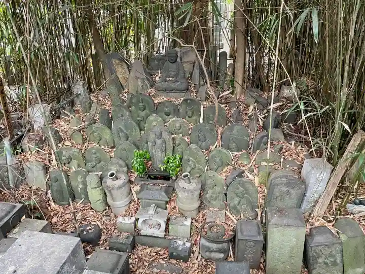 普門院の{uncategorized: "未分類", other: "その他", undefined: "問題あり", building: "その他建物", grave: "お墓", sacred_gate: "鳥居", guardian: "狛犬", statue: "像", buddha: "仏像", history: "歴史", nature: "自然", garden: "庭園", animal: "動物", pagoda: "塔", temizu: "手水舎", mountain_gate: "山門・神門", sanctuary: "本殿・本堂", subordinate: "末社・摂社", art: "芸術", scenery: "景色", jizo: "地蔵", ema: "絵馬", goshuin: "御朱印", omikuji: "おみくじ", items: "授与品その他", amulet: "お守り", goshuincho: "御朱印帳", eats: "食事", festival: "お祭り", votive_dance: "神楽", shichigosan: "七五三参", wedding: "結婚式", experience: "体験その他", initially: "初詣", around: "周辺", anti_infection: "感染症対策"}