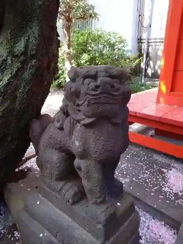 瀬ノ森稲荷神社の狛犬