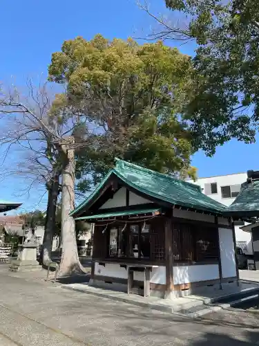 八幡神社の{uncategorized: "未分類", other: "その他", undefined: "問題あり", building: "その他建物", grave: "お墓", sacred_gate: "鳥居", guardian: "狛犬", statue: "像", buddha: "仏像", history: "歴史", nature: "自然", garden: "庭園", animal: "動物", pagoda: "塔", temizu: "手水舎", mountain_gate: "山門・神門", sanctuary: "本殿・本堂", subordinate: "末社・摂社", art: "芸術", scenery: "景色", jizo: "地蔵", ema: "絵馬", goshuin: "御朱印", omikuji: "おみくじ", items: "授与品その他", amulet: "お守り", goshuincho: "御朱印帳", eats: "食事", festival: "お祭り", votive_dance: "神楽", shichigosan: "七五三参", wedding: "結婚式", experience: "体験その他", initially: "初詣", around: "周辺", anti_infection: "感染症対策"}