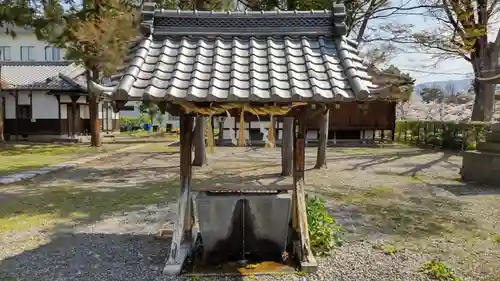 松本神社の手水舎