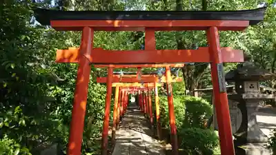 尾曳稲荷神社の鳥居