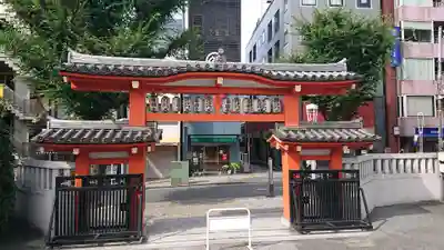善國寺の山門・神門