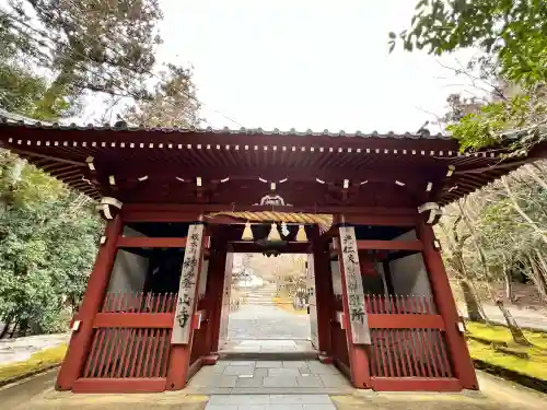 神峯山寺の{uncategorized: "未分類", other: "その他", undefined: "問題あり", building: "その他建物", grave: "お墓", sacred_gate: "鳥居", guardian: "狛犬", statue: "像", buddha: "仏像", history: "歴史", nature: "自然", garden: "庭園", animal: "動物", pagoda: "塔", temizu: "手水舎", mountain_gate: "山門・神門", sanctuary: "本殿・本堂", subordinate: "末社・摂社", art: "芸術", scenery: "景色", jizo: "地蔵", ema: "絵馬", goshuin: "御朱印", omikuji: "おみくじ", items: "授与品その他", amulet: "お守り", goshuincho: "御朱印帳", eats: "食事", festival: "お祭り", votive_dance: "神楽", shichigosan: "七五三参", wedding: "結婚式", experience: "体験その他", initially: "初詣", around: "周辺", anti_infection: "感染症対策"}