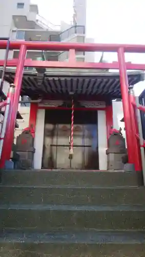 永倉稲荷神社の鳥居