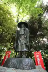 三寳寺の像