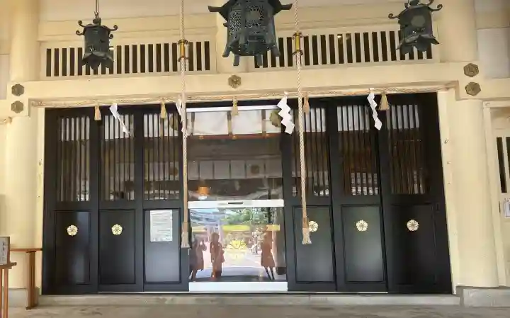 福井県護国神社の{uncategorized: "未分類", other: "その他", undefined: "問題あり", building: "その他建物", grave: "お墓", sacred_gate: "鳥居", guardian: "狛犬", statue: "像", buddha: "仏像", history: "歴史", nature: "自然", garden: "庭園", animal: "動物", pagoda: "塔", temizu: "手水舎", mountain_gate: "山門・神門", sanctuary: "本殿・本堂", subordinate: "末社・摂社", art: "芸術", scenery: "景色", jizo: "地蔵", ema: "絵馬", goshuin: "御朱印", omikuji: "おみくじ", items: "授与品その他", amulet: "お守り", goshuincho: "御朱印帳", eats: "食事", festival: "お祭り", votive_dance: "神楽", shichigosan: "七五三参", wedding: "結婚式", experience: "体験その他", initially: "初詣", around: "周辺", anti_infection: "感染症対策"}