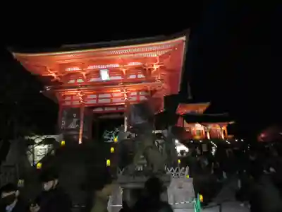 清水寺の山門・神門