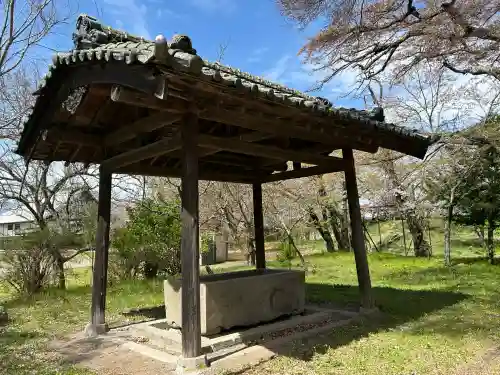 田口招魂社の{uncategorized: "未分類", other: "その他", undefined: "問題あり", building: "その他建物", grave: "お墓", sacred_gate: "鳥居", guardian: "狛犬", statue: "像", buddha: "仏像", history: "歴史", nature: "自然", garden: "庭園", animal: "動物", pagoda: "塔", temizu: "手水舎", mountain_gate: "山門・神門", sanctuary: "本殿・本堂", subordinate: "末社・摂社", art: "芸術", scenery: "景色", jizo: "地蔵", ema: "絵馬", goshuin: "御朱印", omikuji: "おみくじ", items: "授与品その他", amulet: "お守り", goshuincho: "御朱印帳", eats: "食事", festival: "お祭り", votive_dance: "神楽", shichigosan: "七五三参", wedding: "結婚式", experience: "体験その他", initially: "初詣", around: "周辺", anti_infection: "感染症対策"}