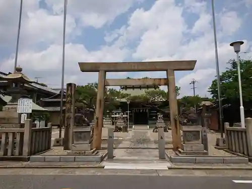 龍神社の鳥居