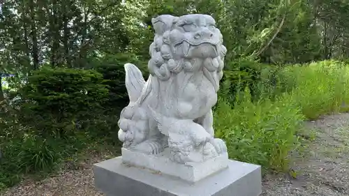 東瓜幕八幡神社の狛犬