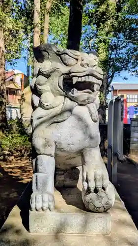 七百餘所神社 の狛犬