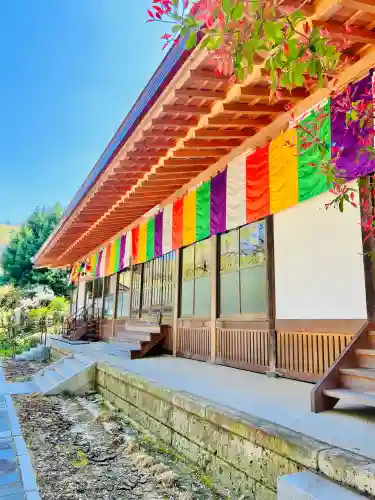 小松寺の{uncategorized: "未分類", other: "その他", undefined: "問題あり", building: "その他建物", grave: "お墓", sacred_gate: "鳥居", guardian: "狛犬", statue: "像", buddha: "仏像", history: "歴史", nature: "自然", garden: "庭園", animal: "動物", pagoda: "塔", temizu: "手水舎", mountain_gate: "山門・神門", sanctuary: "本殿・本堂", subordinate: "末社・摂社", art: "芸術", scenery: "景色", jizo: "地蔵", ema: "絵馬", goshuin: "御朱印", omikuji: "おみくじ", items: "授与品その他", amulet: "お守り", goshuincho: "御朱印帳", eats: "食事", festival: "お祭り", votive_dance: "神楽", shichigosan: "七五三参", wedding: "結婚式", experience: "体験その他", initially: "初詣", around: "周辺", anti_infection: "感染症対策"}