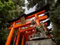 伏見稲荷大社 奥社奉拝所の{uncategorized: "未分類", other: "その他", undefined: "問題あり", building: "その他建物", grave: "お墓", sacred_gate: "鳥居", guardian: "狛犬", statue: "像", buddha: "仏像", history: "歴史", nature: "自然", garden: "庭園", animal: "動物", pagoda: "塔", temizu: "手水舎", mountain_gate: "山門・神門", sanctuary: "本殿・本堂", subordinate: "末社・摂社", art: "芸術", scenery: "景色", jizo: "地蔵", ema: "絵馬", goshuin: "御朱印", omikuji: "おみくじ", items: "授与品その他", amulet: "お守り", goshuincho: "御朱印帳", eats: "食事", festival: "お祭り", votive_dance: "神楽", shichigosan: "七五三参", wedding: "結婚式", experience: "体験その他", initially: "初詣", around: "周辺", anti_infection: "感染症対策"}