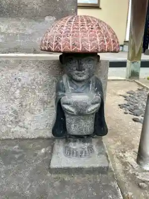 竜泉院の{uncategorized: "未分類", other: "その他", undefined: "問題あり", building: "その他建物", grave: "お墓", sacred_gate: "鳥居", guardian: "狛犬", statue: "像", buddha: "仏像", history: "歴史", nature: "自然", garden: "庭園", animal: "動物", pagoda: "塔", temizu: "手水舎", mountain_gate: "山門・神門", sanctuary: "本殿・本堂", subordinate: "末社・摂社", art: "芸術", scenery: "景色", jizo: "地蔵", ema: "絵馬", goshuin: "御朱印", omikuji: "おみくじ", items: "授与品その他", amulet: "お守り", goshuincho: "御朱印帳", eats: "食事", festival: "お祭り", votive_dance: "神楽", shichigosan: "七五三参", wedding: "結婚式", experience: "体験その他", initially: "初詣", around: "周辺", anti_infection: "感染症対策"}