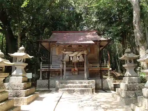 赤猪岩神社の本殿