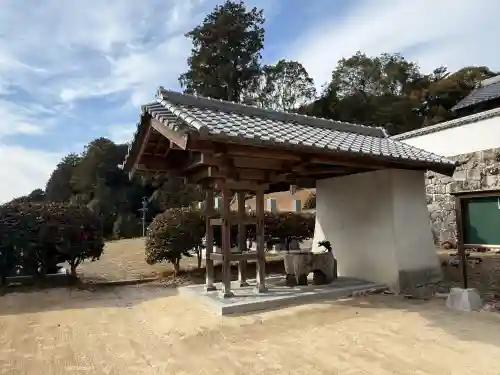 高月院の{uncategorized: "未分類", other: "その他", undefined: "問題あり", building: "その他建物", grave: "お墓", sacred_gate: "鳥居", guardian: "狛犬", statue: "像", buddha: "仏像", history: "歴史", nature: "自然", garden: "庭園", animal: "動物", pagoda: "塔", temizu: "手水舎", mountain_gate: "山門・神門", sanctuary: "本殿・本堂", subordinate: "末社・摂社", art: "芸術", scenery: "景色", jizo: "地蔵", ema: "絵馬", goshuin: "御朱印", omikuji: "おみくじ", items: "授与品その他", amulet: "お守り", goshuincho: "御朱印帳", eats: "食事", festival: "お祭り", votive_dance: "神楽", shichigosan: "七五三参", wedding: "結婚式", experience: "体験その他", initially: "初詣", around: "周辺", anti_infection: "感染症対策"}