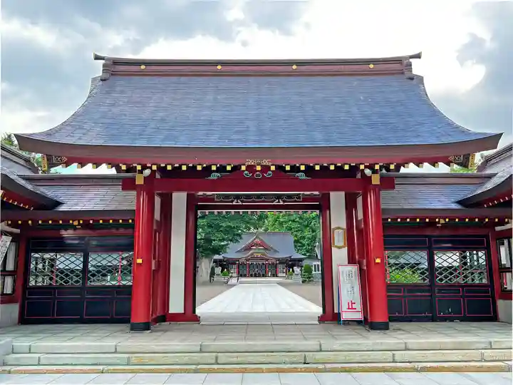 北海道護國神社の山門・神門