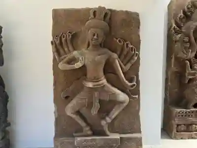 祈りの回廊亜細亜万神殿の像