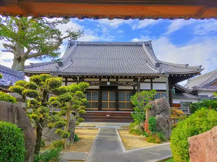 行雲寺の本殿・本堂