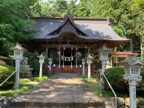 涼ケ岡八幡神社の本殿・本堂