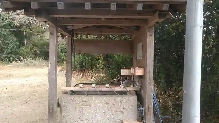大分八幡神社の手水舎