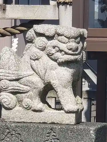 西保神社の狛犬