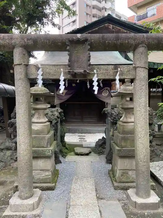 小野照崎神社の鳥居