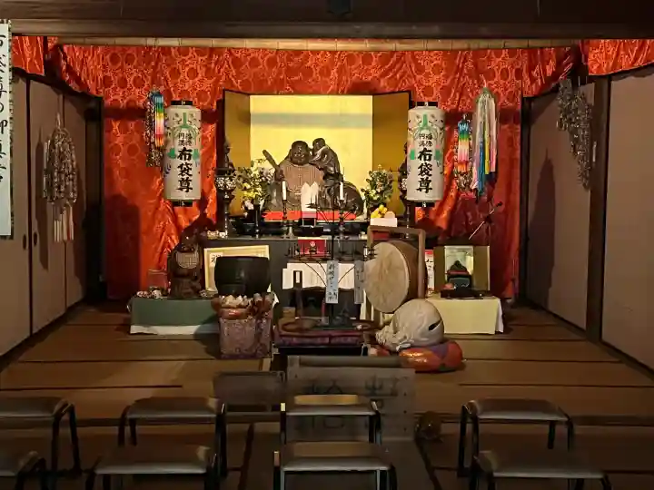 長圓寺の{uncategorized: "未分類", other: "その他", undefined: "問題あり", building: "その他建物", grave: "お墓", sacred_gate: "鳥居", guardian: "狛犬", statue: "像", buddha: "仏像", history: "歴史", nature: "自然", garden: "庭園", animal: "動物", pagoda: "塔", temizu: "手水舎", mountain_gate: "山門・神門", sanctuary: "本殿・本堂", subordinate: "末社・摂社", art: "芸術", scenery: "景色", jizo: "地蔵", ema: "絵馬", goshuin: "御朱印", omikuji: "おみくじ", items: "授与品その他", amulet: "お守り", goshuincho: "御朱印帳", eats: "食事", festival: "お祭り", votive_dance: "神楽", shichigosan: "七五三参", wedding: "結婚式", experience: "体験その他", initially: "初詣", around: "周辺", anti_infection: "感染症対策"}