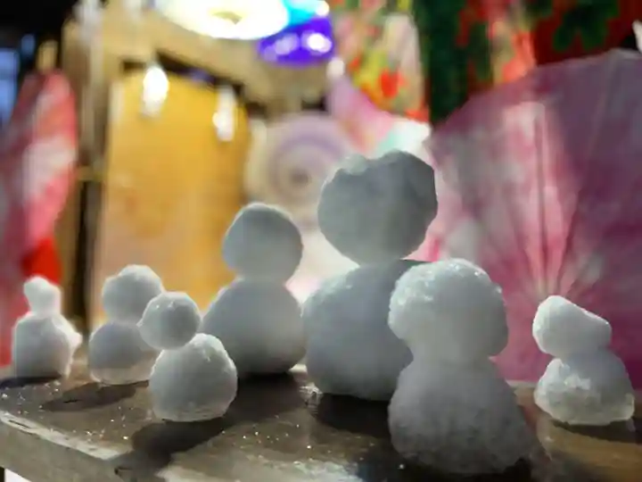 札幌諏訪神社の像