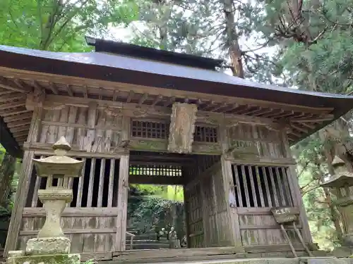東堂山 満福寺（昭和羅漢）の山門・神門
