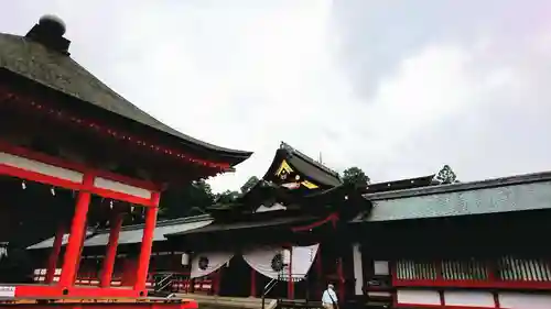 美濃國一宮　南宮大社の本殿・本堂