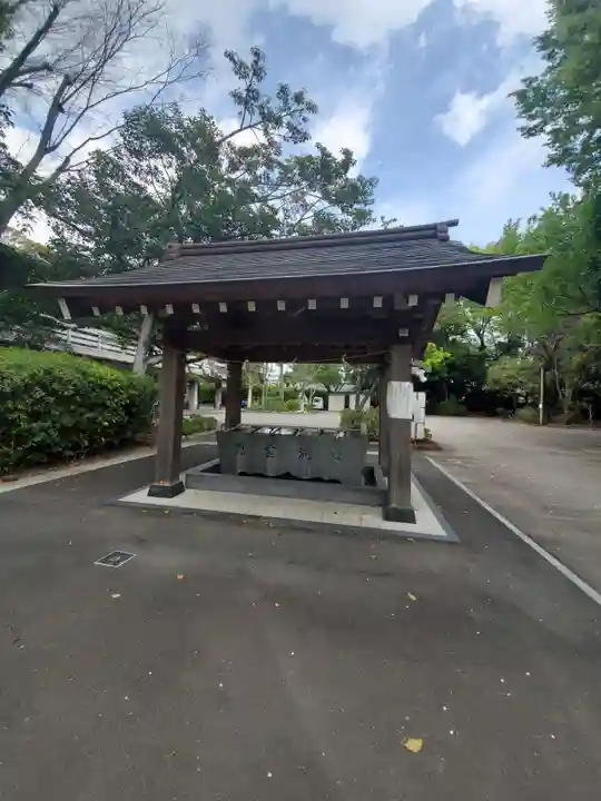 靜岡縣護國神社の手水舎