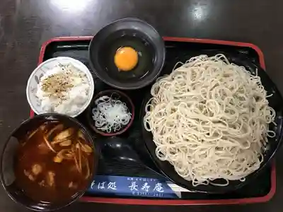 榎大六天神の食事