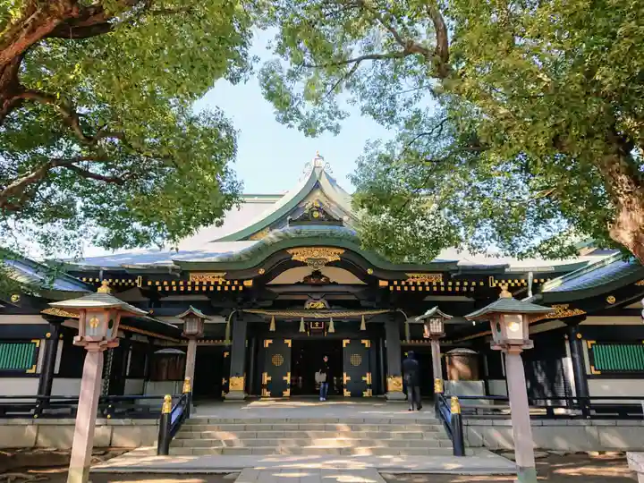 穴八幡宮の本殿・本堂