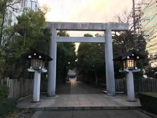 神明社の鳥居