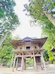 横山不動尊の山門