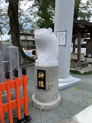 日吉神社の狛犬