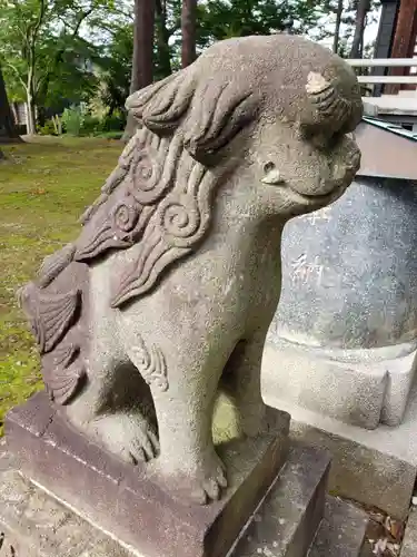 八幡神社の狛犬