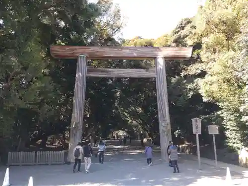 熱田神宮の鳥居