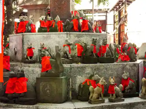 豊川稲荷東京別院の狛犬