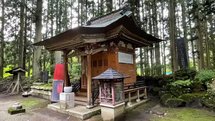 月蔵院(山形県)