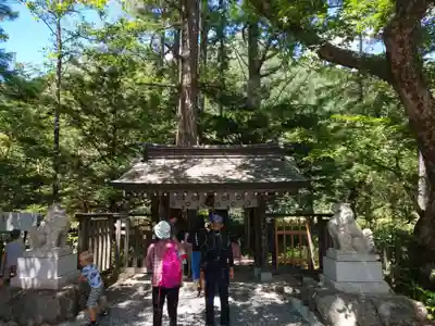 穂高神社奥宮のその他建物