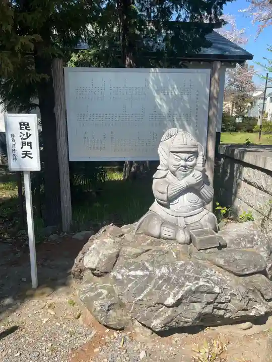 熊川神社の{uncategorized: "未分類", other: "その他", undefined: "問題あり", building: "その他建物", grave: "お墓", sacred_gate: "鳥居", guardian: "狛犬", statue: "像", buddha: "仏像", history: "歴史", nature: "自然", garden: "庭園", animal: "動物", pagoda: "塔", temizu: "手水舎", mountain_gate: "山門・神門", sanctuary: "本殿・本堂", subordinate: "末社・摂社", art: "芸術", scenery: "景色", jizo: "地蔵", ema: "絵馬", goshuin: "御朱印", omikuji: "おみくじ", items: "授与品その他", amulet: "お守り", goshuincho: "御朱印帳", eats: "食事", festival: "お祭り", votive_dance: "神楽", shichigosan: "七五三参", wedding: "結婚式", experience: "体験その他", initially: "初詣", around: "周辺", anti_infection: "感染症対策"}