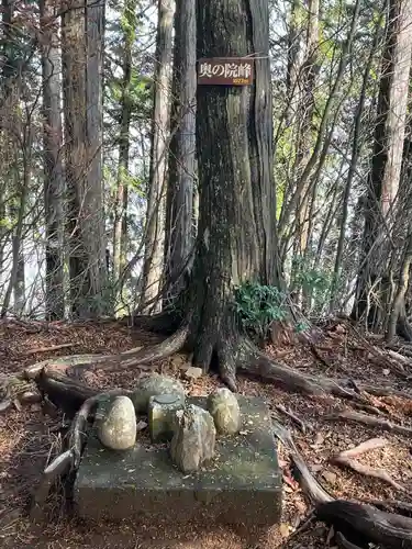 武蔵御嶽神社奥の院(東京都)