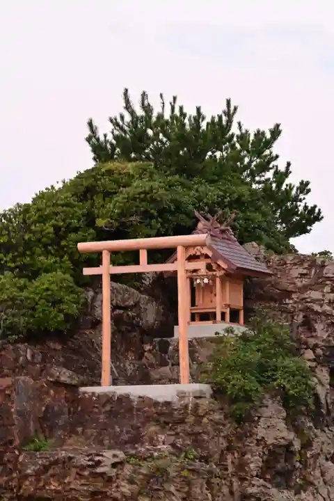稲佐の浜 弁天島(島根県)