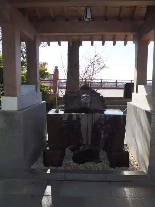 多摩川浅間神社の手水舎