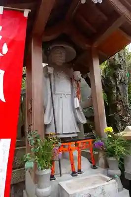 伏見稲荷大社の像